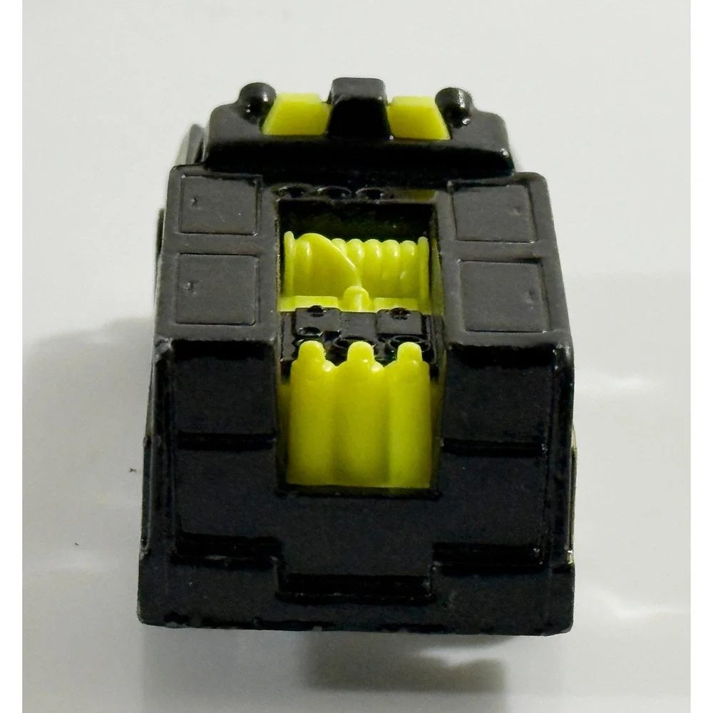 Hot Wheels Biohazard Removal Truck Kids 1:64 Black Emergency Unit 3 1974 Base